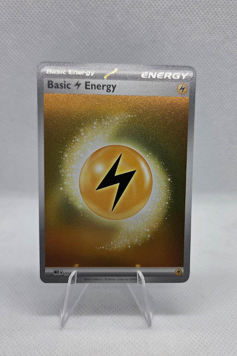 Basic lightning energy - MEE - 004 - Reverse holo